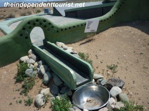 Earthship Sustainable Housing (15)