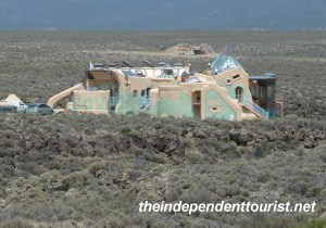 Earthship Sustainable Housing (2)
