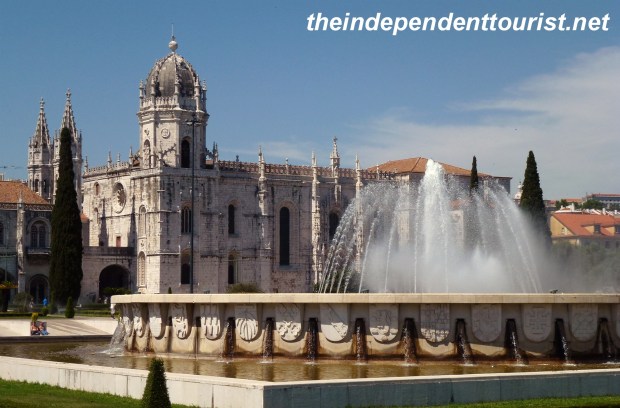 The gardens and fountain in front of the Belem Monastery.