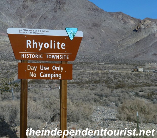 The entrance to Rhyolite.