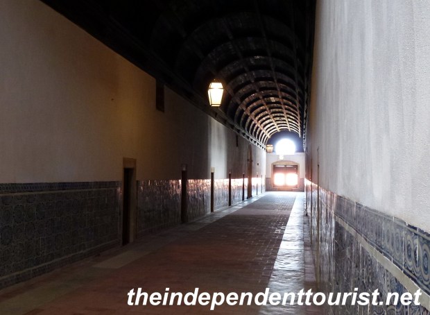 The monk's cells were finished around 1543 – 1545, the tiles are from the 17th century.