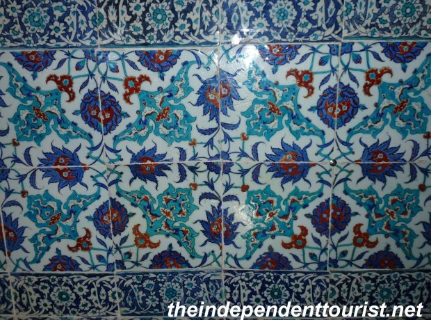 The beautiful tile work in the palace.