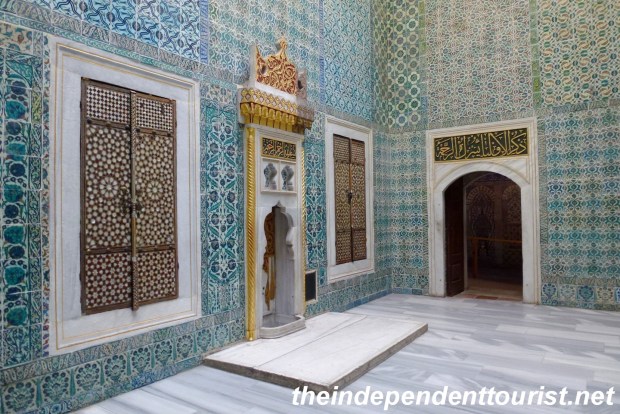 The Hall with a Fountain. This beautiful vestibule is where the princes and consorts of the Sultan would wait before entering the Imperial Hall. 