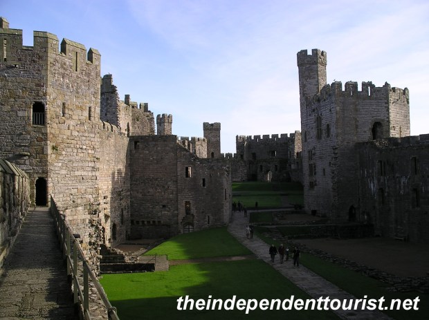 The Well Tower on the left and Chamberlain Tower on the right. The great hall was in front of and below the Chamberlain Tower.