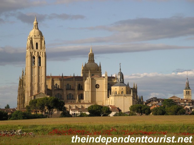 One of my favorite personal photos ever - taken from the west side of town, the rays of the late afternoon sun on the Segovia cathedral.