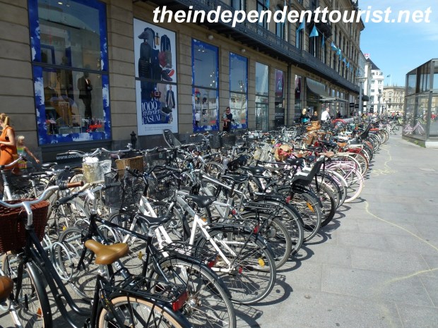 Ubiquitous bycicles in Copenhagen.