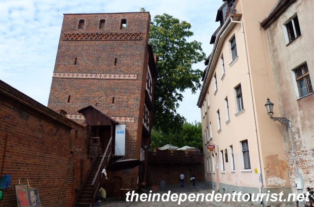 The Leaning Tower, an interesting part of the city walls of Toruń. It started to lean because of the soft ground - about 5 degrees so far, but still standing!