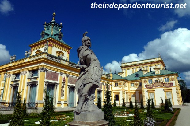 Another view of Wilanów Palace.