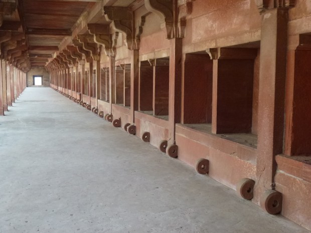 The Lower Haramsara. The rings in the lower right and extending beyond separated the living quarters of 200 female servants living here, who were for palace business only.