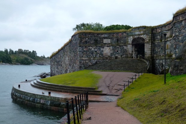 King's Gate, built in 1753-54, the ceremonial gateway to the fortress.