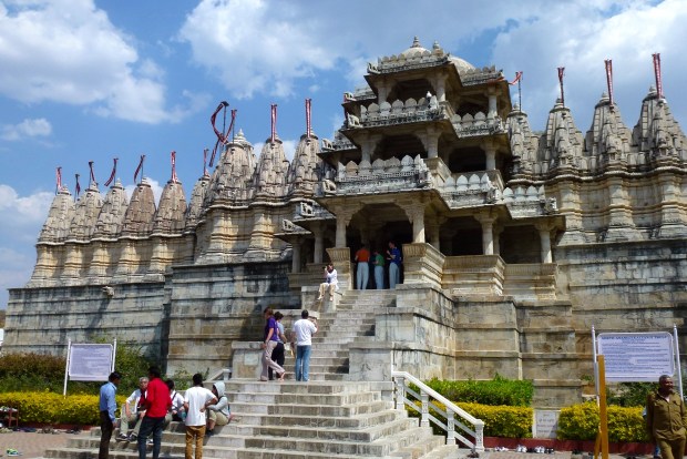Another view of the entrance to Ranakpur. 