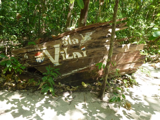 railay-beach-hong-island-tour-tsunami-damage-19