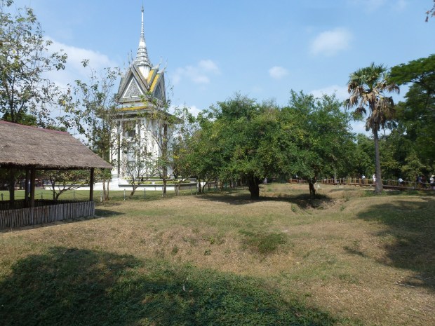 phnom-penh-choeung-ek-killing-fields-10