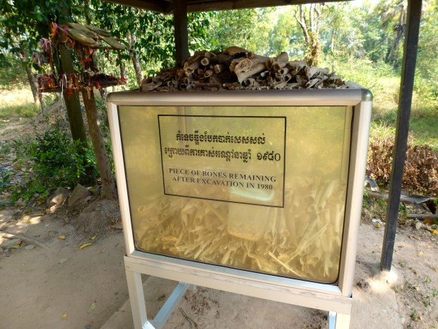 phnom-penh-choeung-ek-killing-fields-15