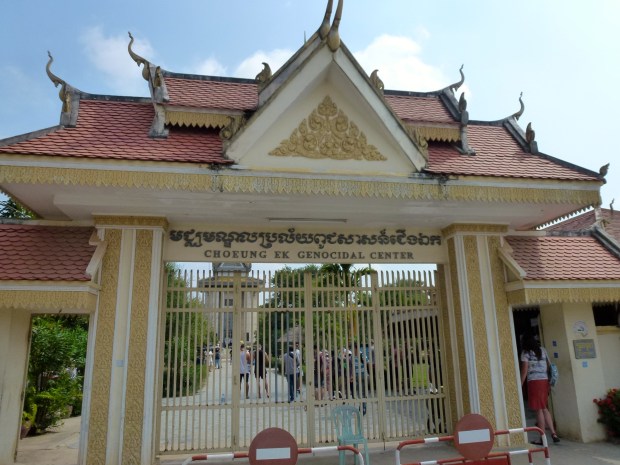 phnom-penh-choeung-ek-killing-fields-2