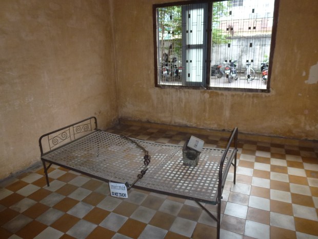 phnom-penh-toul-sleng-museum-6