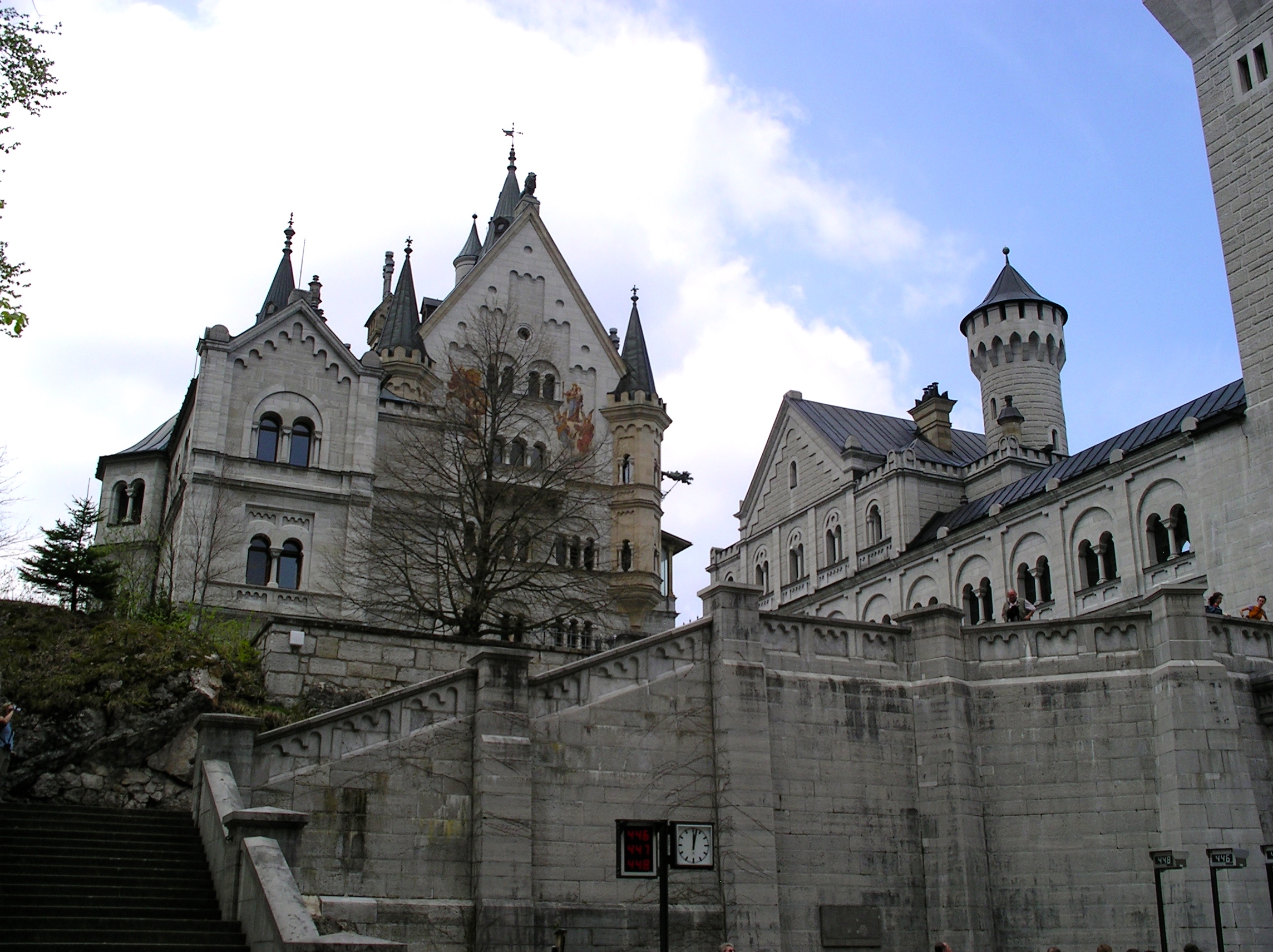 neuschwanstein-castle_germany-4