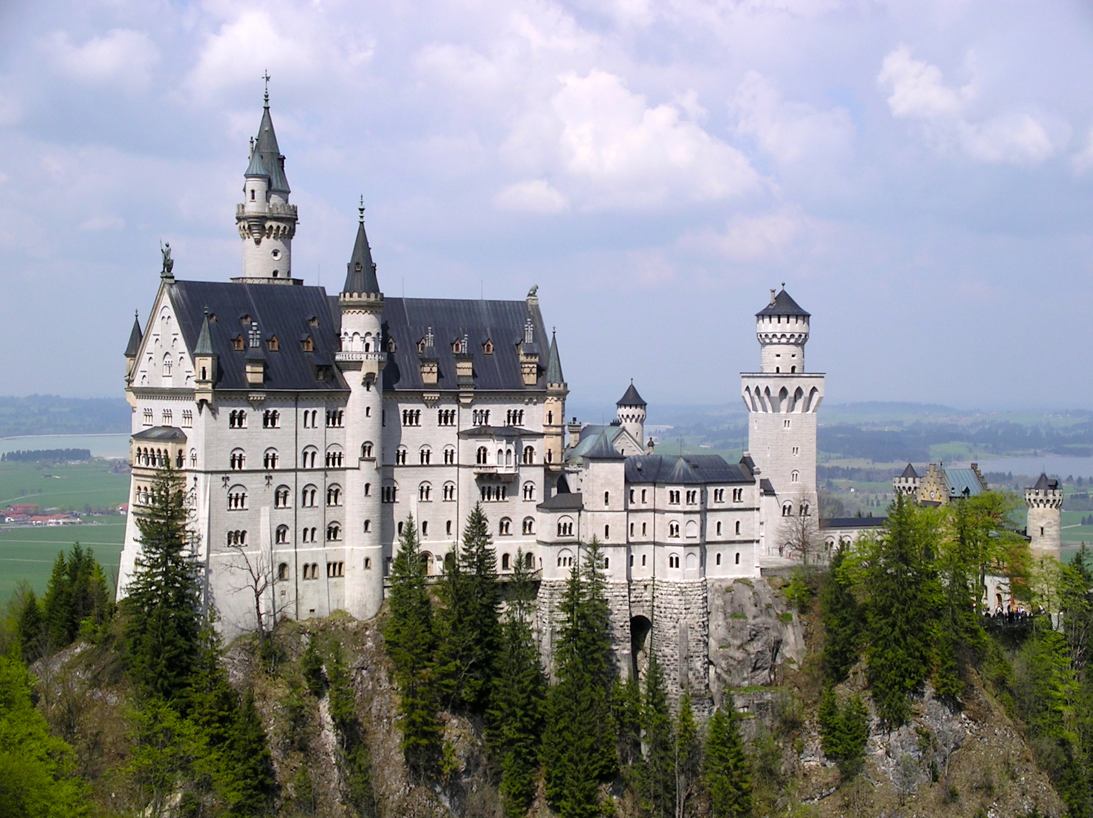 neuschwanstein-castle_germany-8