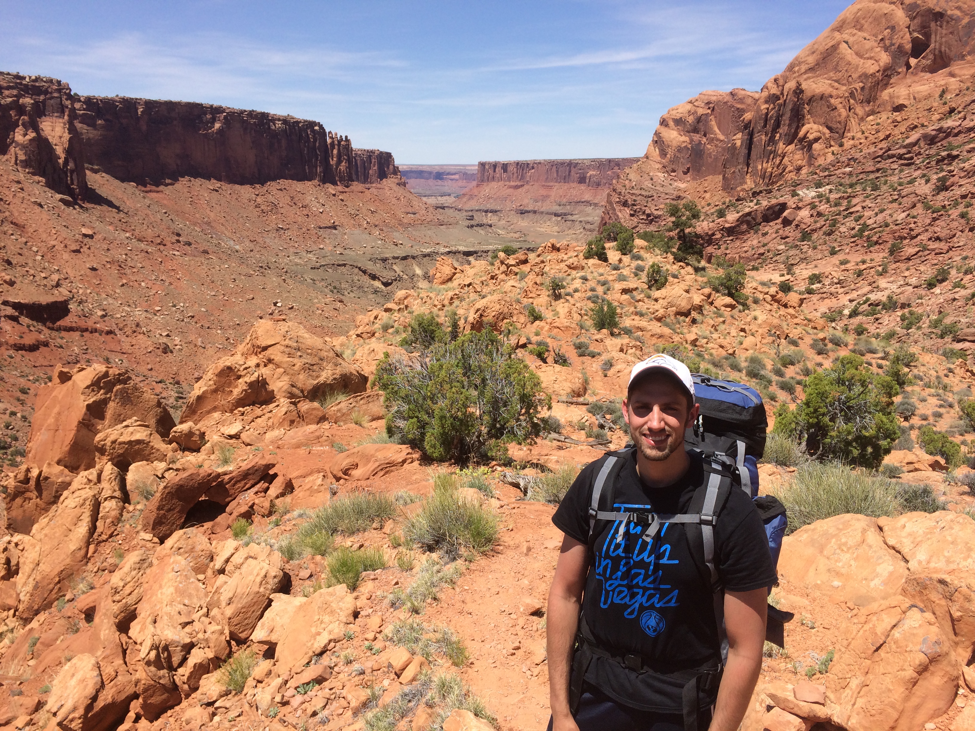 Syncline Loop Trail Canyonlands