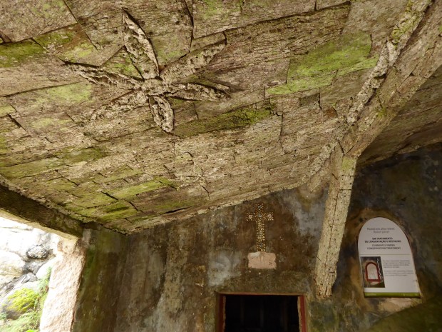 Covento dos Capuchos Entrance2