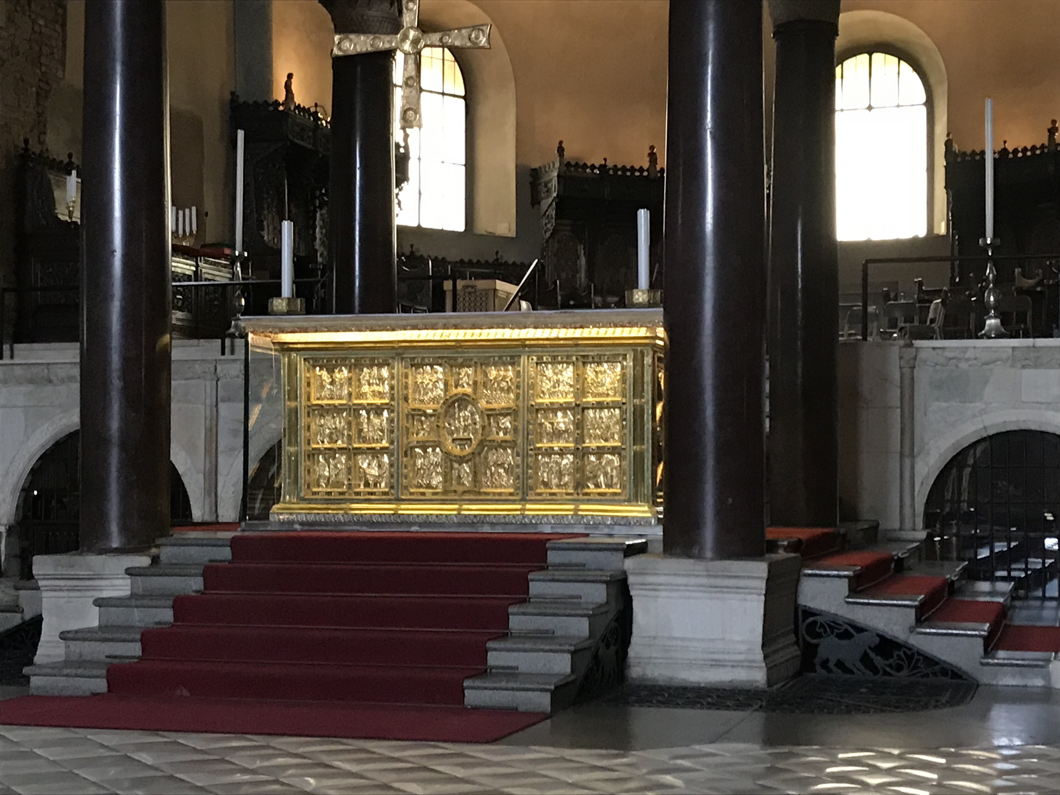 Altar, Basilica Sant' Ambrogio, Milan, Italy